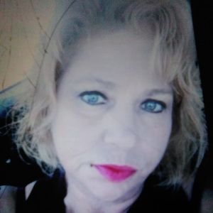 Meet your Posher, Beverly